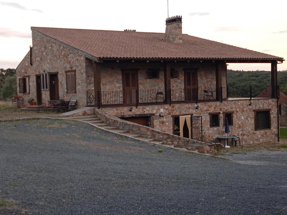 Villa Casa Rural Camino Del Alentejo La Codosera Exterior foto